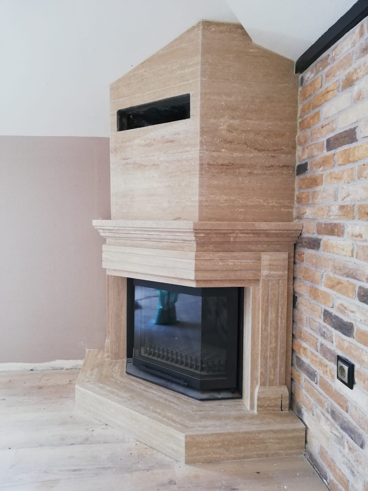 Prizmatik Asansörlü Şömine