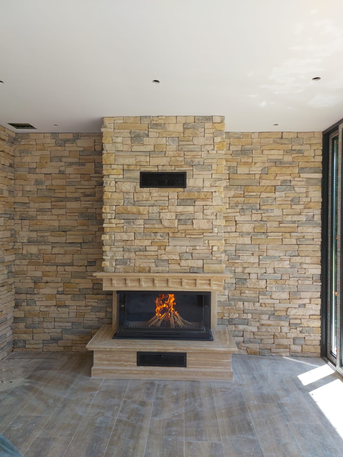 Duvar Ortası 3 Taraflı Şömine